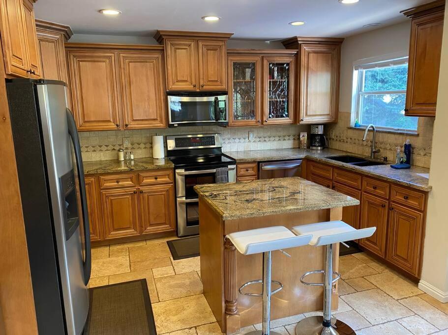 Wasatch Front Home With Pool Close To Everything! Мюррей Экстерьер фото